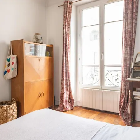Apartment Nice And Bright T2 Designed With Wifi In Paris Paris